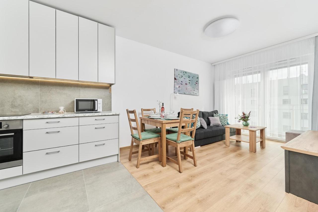 Wichrowa With Free Garage By Renters Apartment Wroclaw