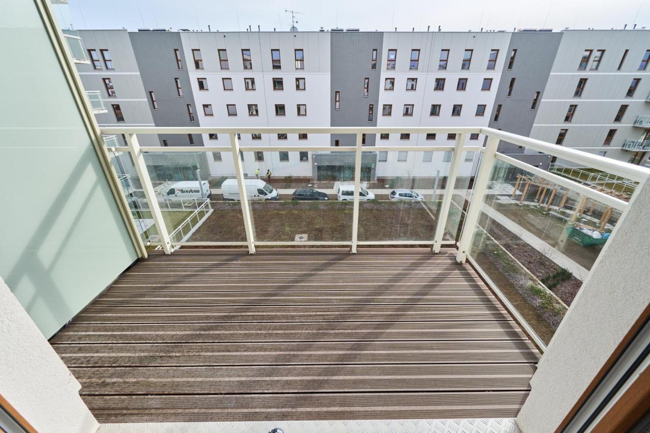 Apartment Wichrowa With Free Garage By Renters Wroclaw