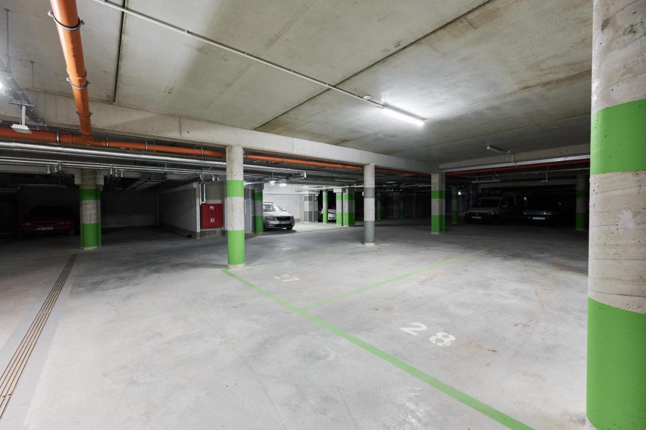 Wichrowa With Free Garage By Renters Apartment