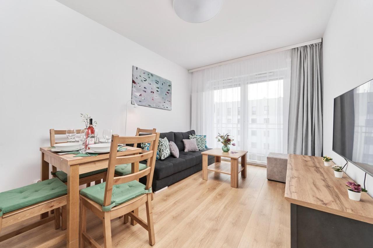 Apartment Wichrowa With Free Garage By Renters *