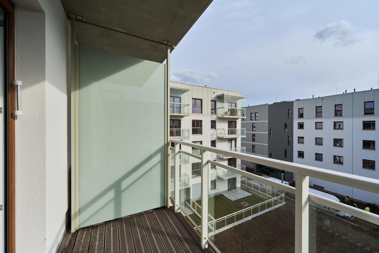 Wichrowa With Free Garage By Renters Apartment *